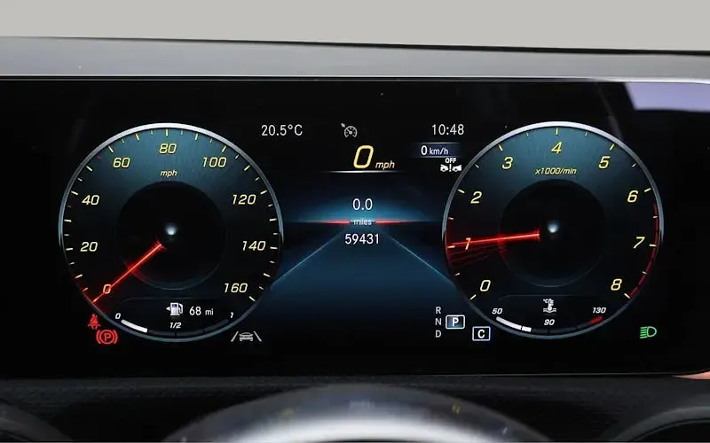 Used Mercedes CLA180 Executive 136 HP (100 kW) 2022 Red Coupe
