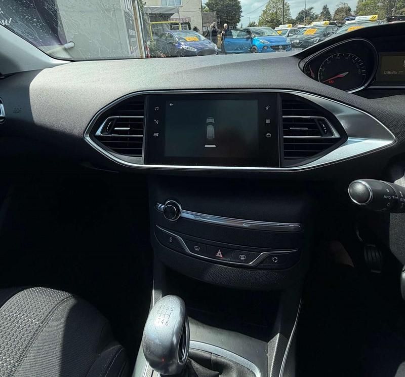 Usado Peugeot 308 Allure 2017 Preto Carrinha