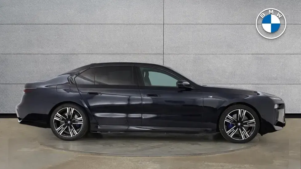 Used BMW 750e M Sport 482 HP (354 kW) 2025 Black Sedan