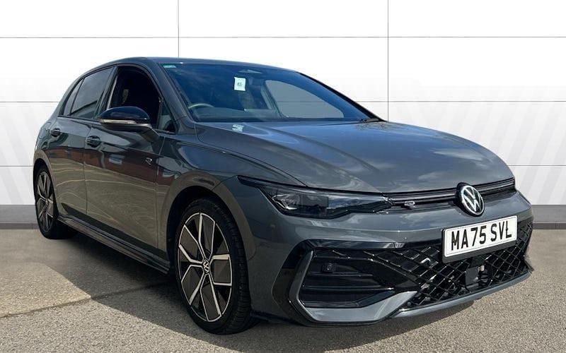 Second-hand VW Golf VIII Black Edition 150 CP (110 kW) 2025 Hatchback