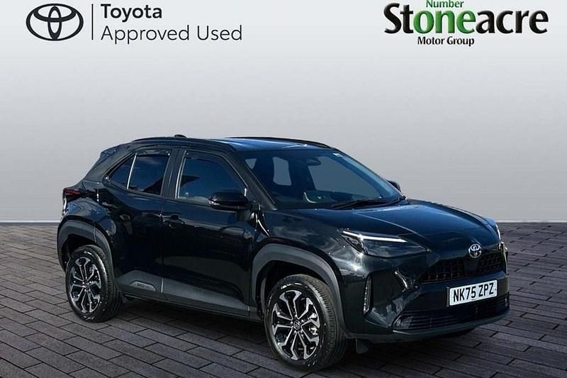 Used Toyota Yaris Hybrid Design 2025 SUV