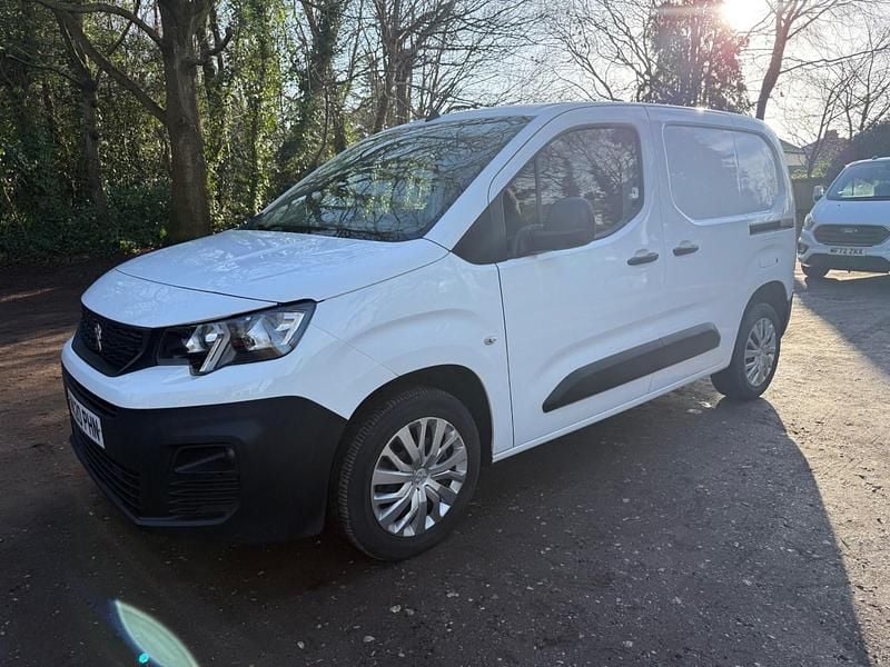 Second-hand Peugeot Partner 100 CP (73 kW) 2020 Alb Monovolum