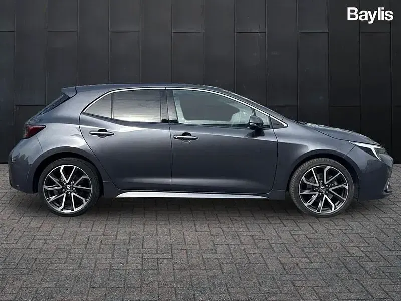 Usado Toyota Corolla 2023 Cinzento Citadino