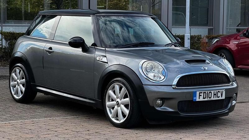 Grey Used 2010 Mini Cooper S Hatch Hatchback | £3,890 (Good price) - Image 1/4