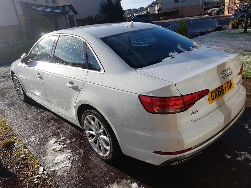 Used Audi A4 Sport 150 HP (110 kW) 2019 White Sedan