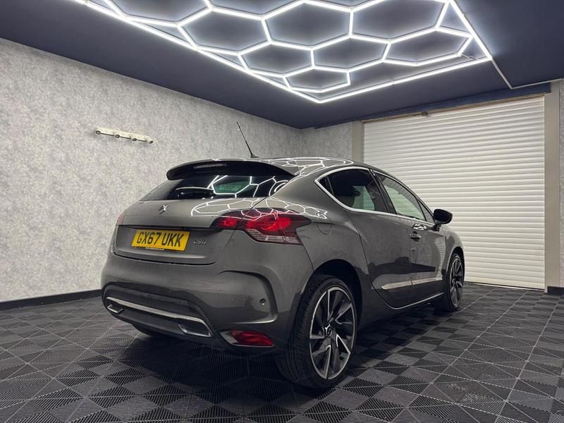Used DS Automobiles DS4 Prestige 150 HP (110 kW) 2017 Grey Hatchback