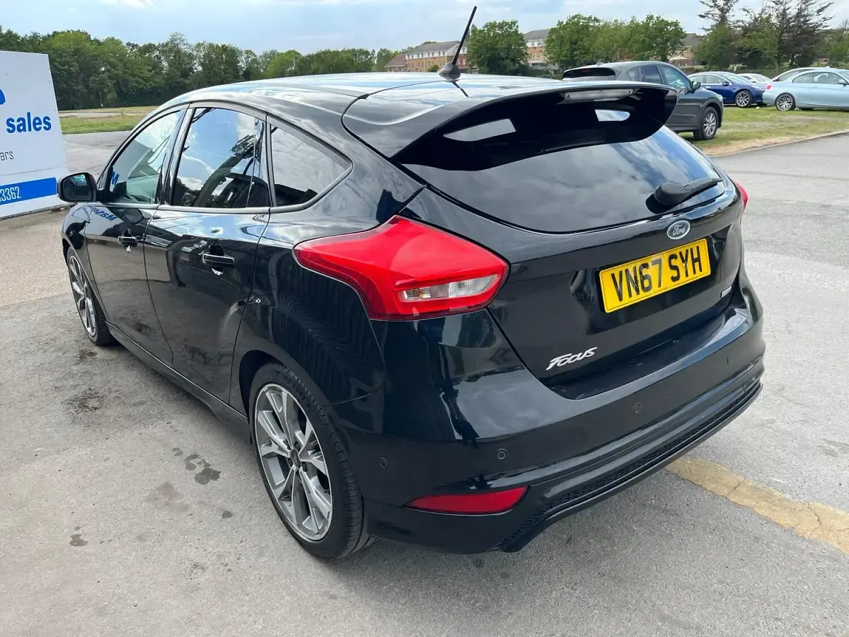 Used Ford Focus ST-Line 2017 Black Hatchback