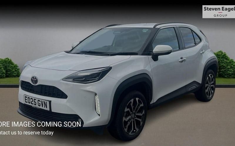 Used Toyota Yaris Hybrid Design 116 HP (85 kW) 2026 Estate