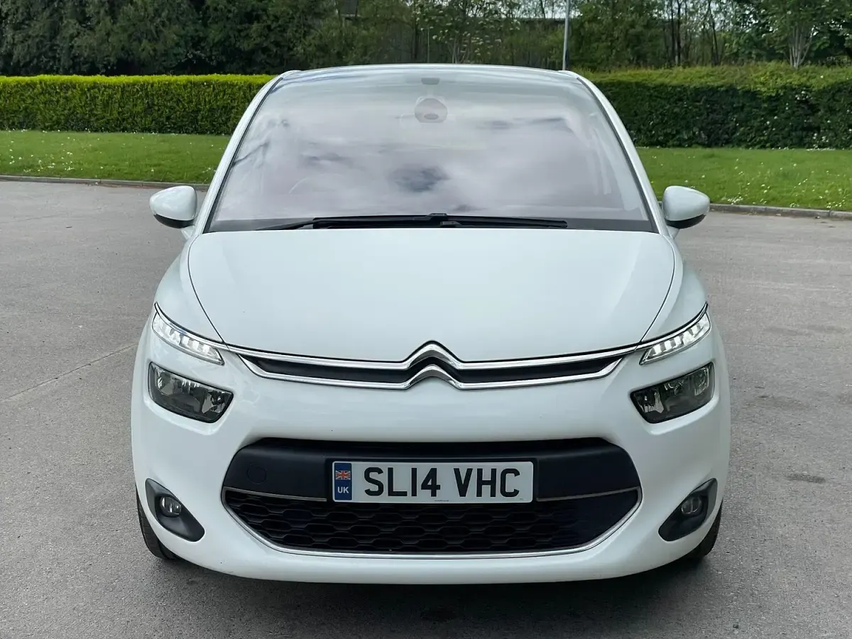 Used Citroën C4 Picasso Exclusive 2014 White MPV