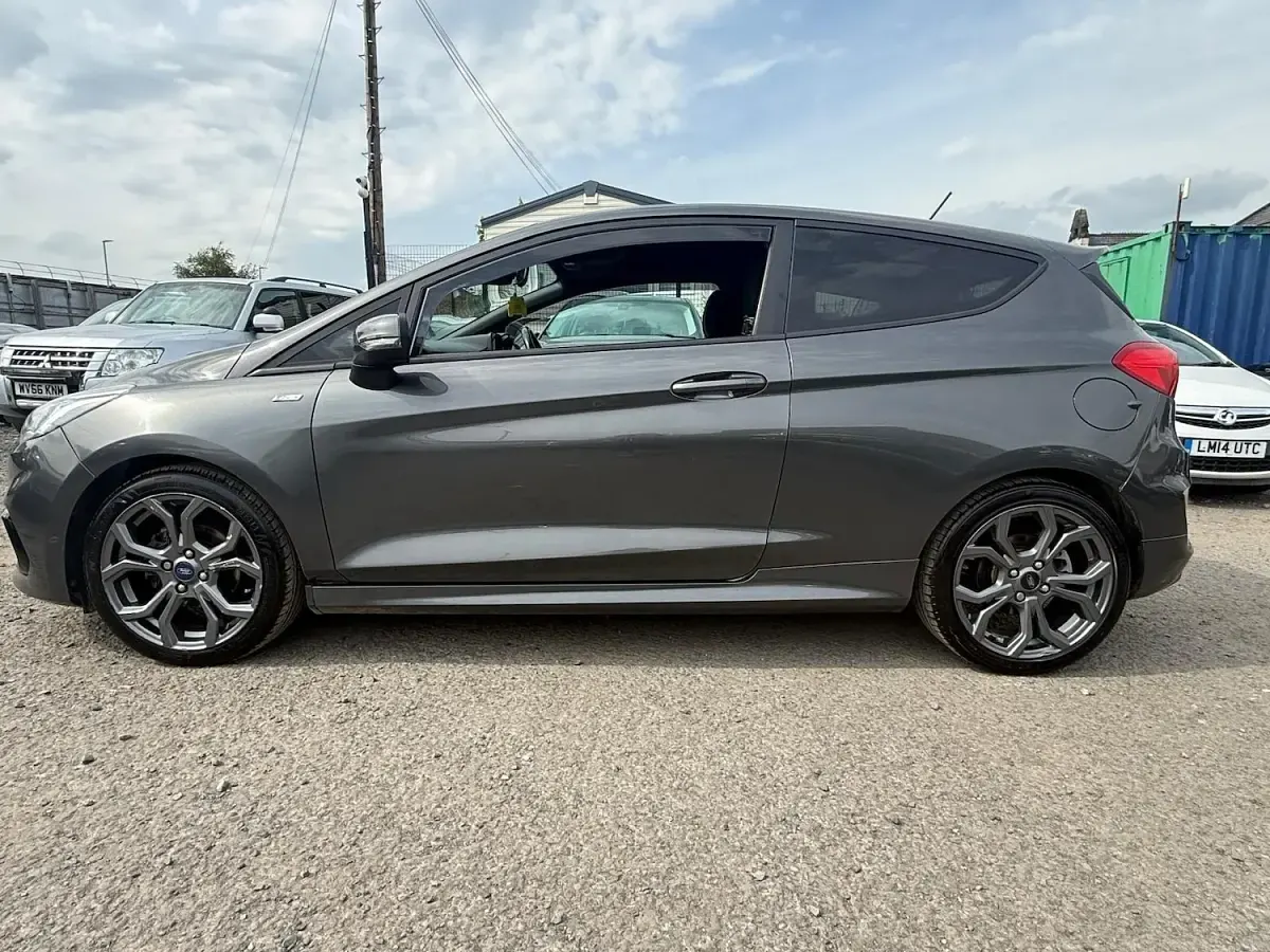 Used Ford Fiesta ST-Line 120 HP (88 kW) 2019 Grey Hatchback