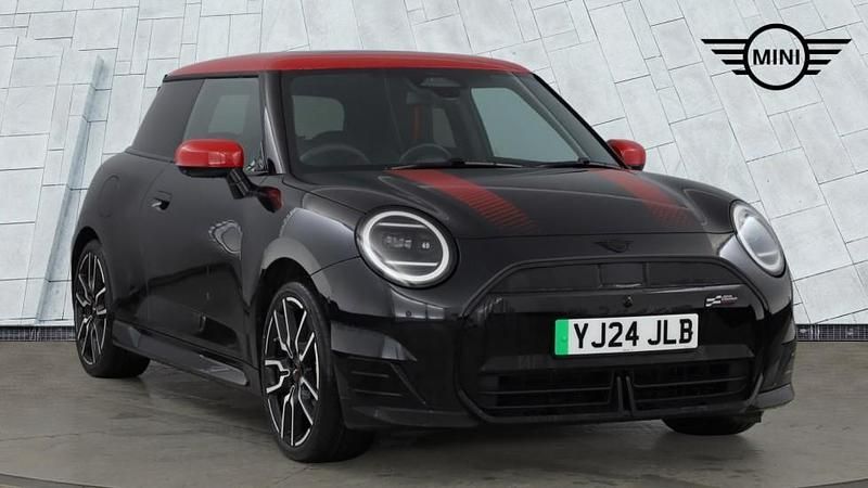 Used Mini Cooper SE Hatch 158 kW (215 HP) 2024 Black Hatchback