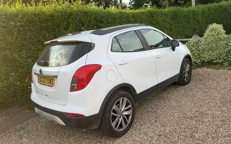 Used Vauxhall Mokka Design Edition 116 HP (85 kW) 2017 White SUV