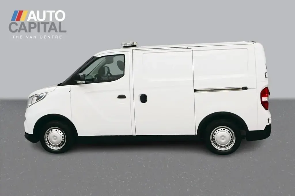 Used Maxus eDeliver 3 89 kW (122 HP) 2021 White Van