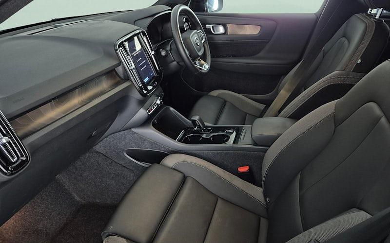 Used Volvo XC40 Core 169 kW (231 HP) 2022 SUV