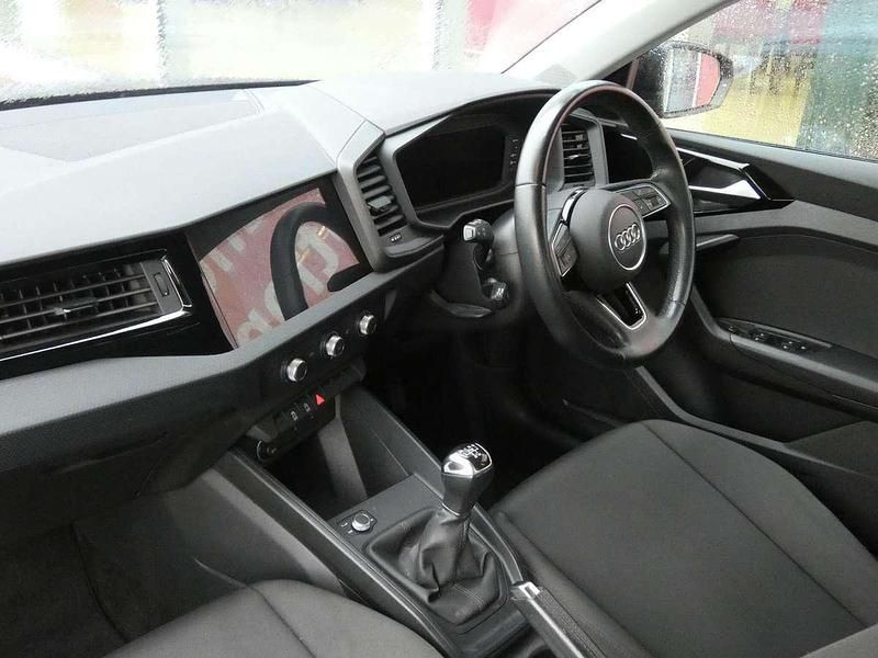 Image 2/4