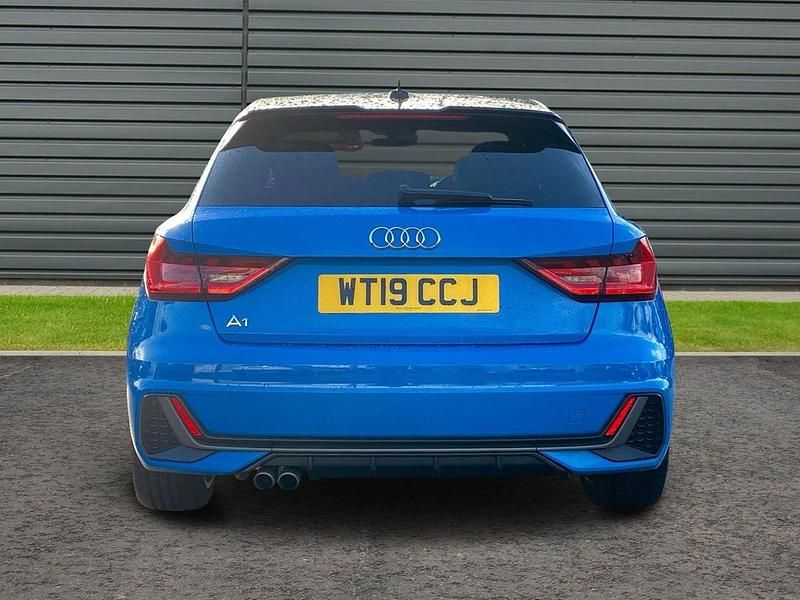 Used Audi A1 Sportback Competition 200 HP (147 kW) 2019 Blue Hatchback