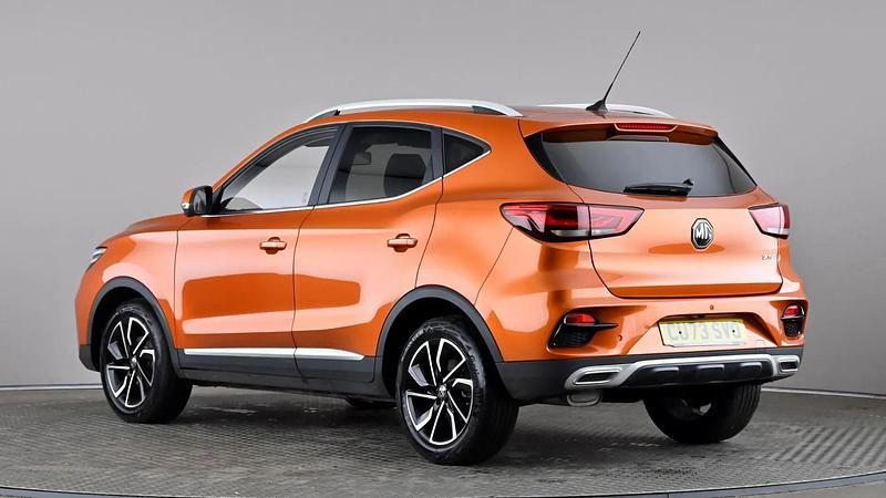 Used MG ZS Exclusive 111 HP (81 kW) 2023 Orange SUV