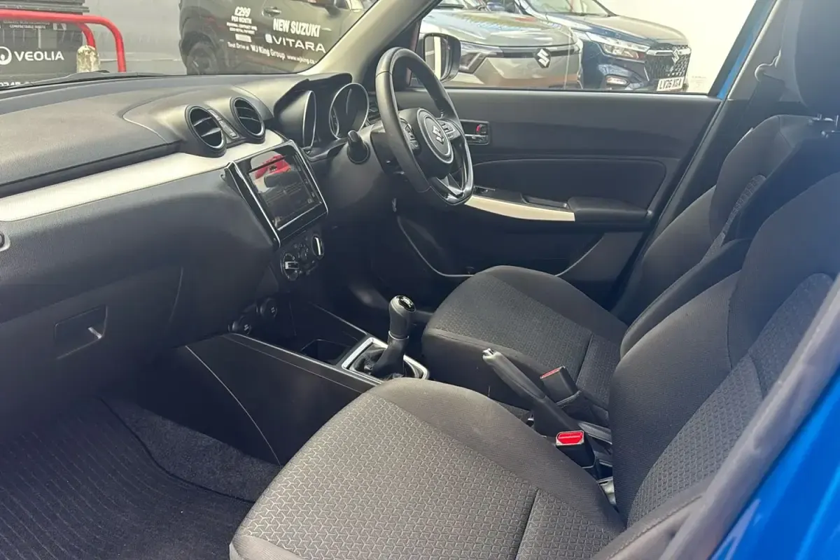 Usado Suzuki Swift SZ-L 83 CV (61 kW) 2022 Azul Utilitario