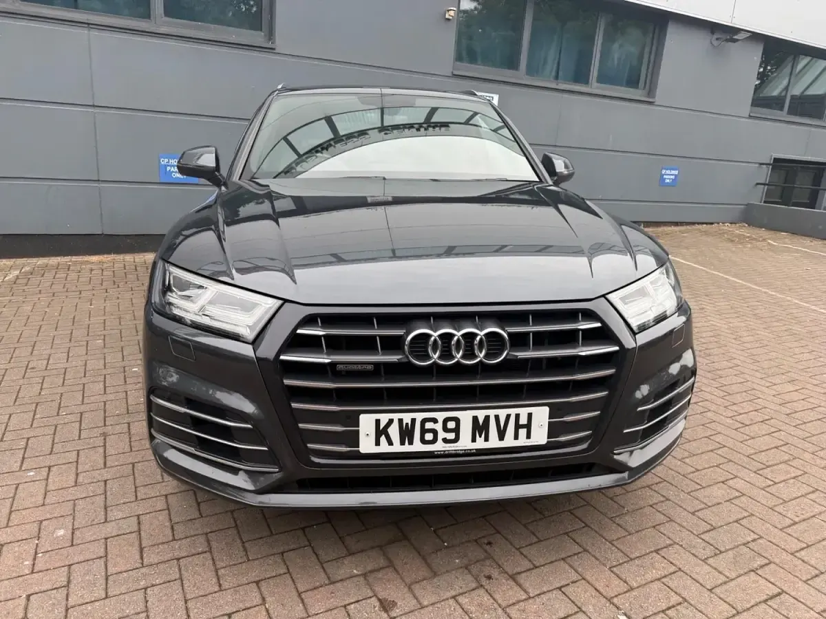 Used Audi Q5 Competition 367 HP (269 kW) 2019 Grey SUV