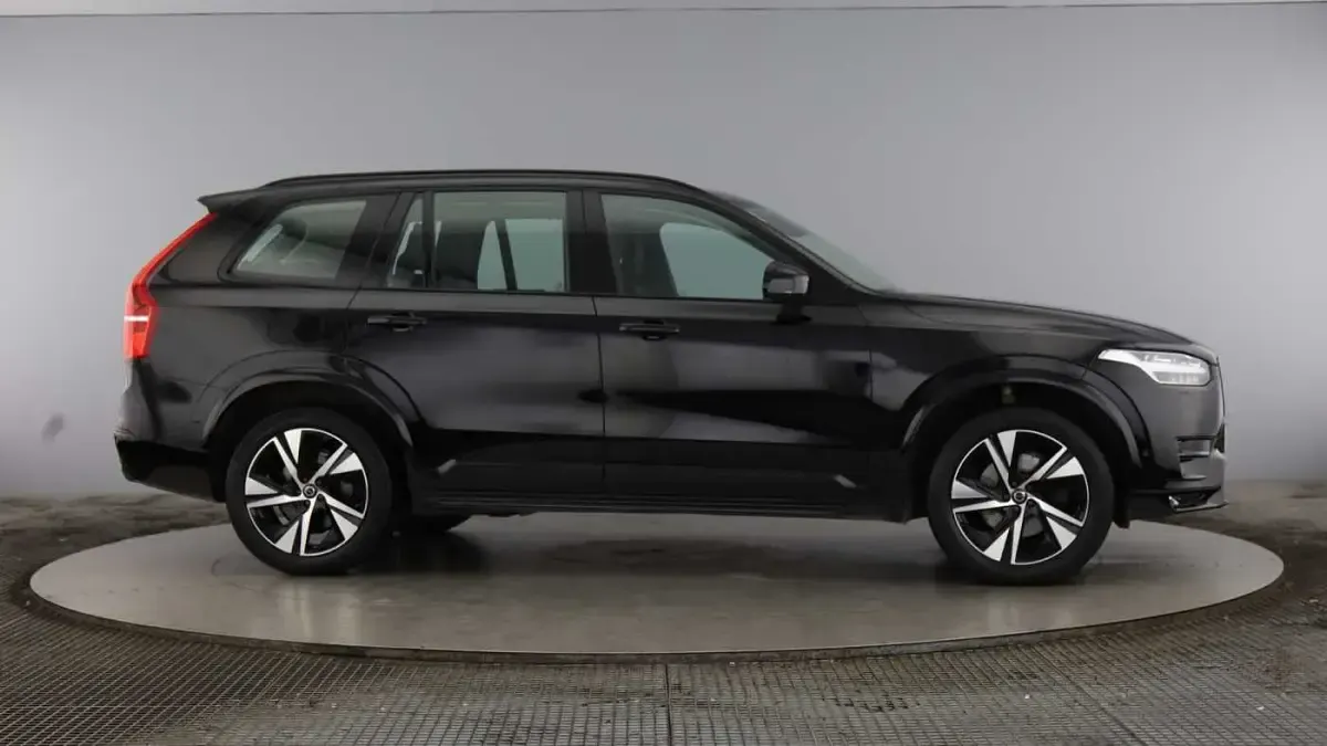 Used Volvo XC90 Plus 250 HP (183 kW) 2023 SUV
