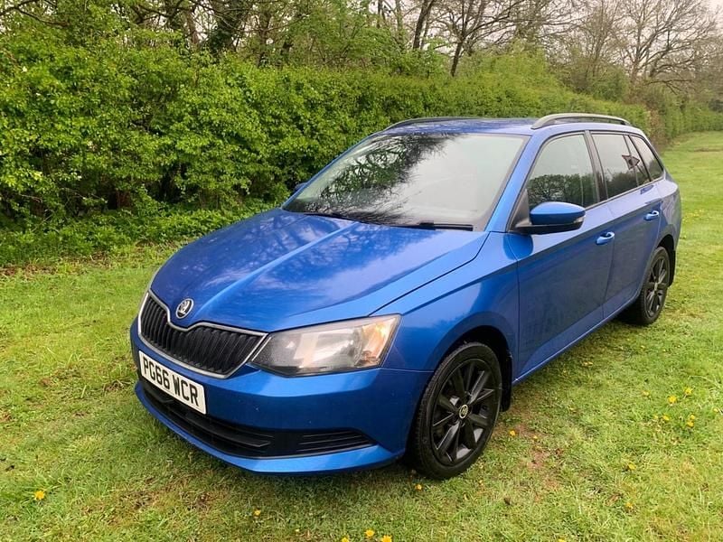 Used Skoda Fabia SE 2017 Blue Estate