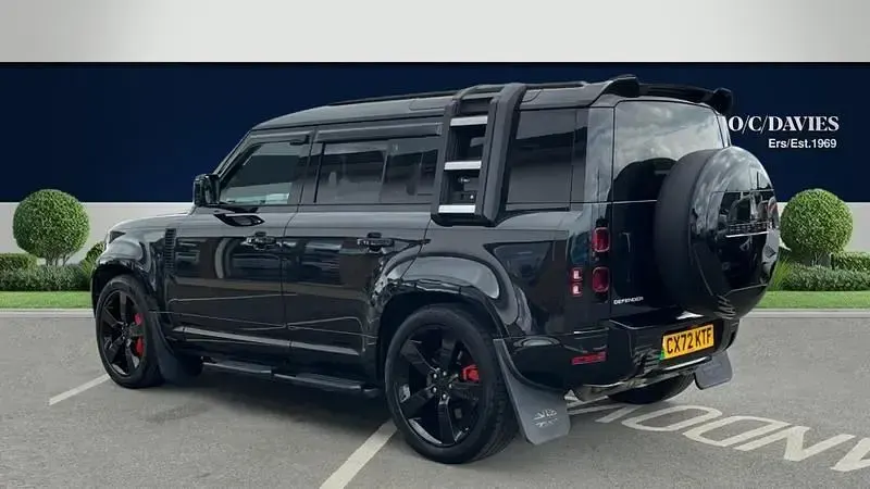 Używany Land Rover Defender S 250 KM (183 kW) 2022 Czarny SUV