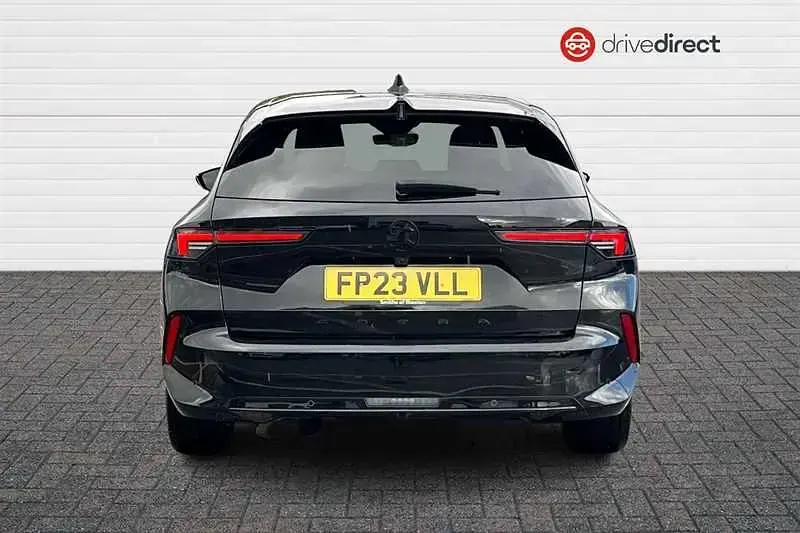 Used Vauxhall Astra S 130 HP (95 kW) 2023 Black Estate