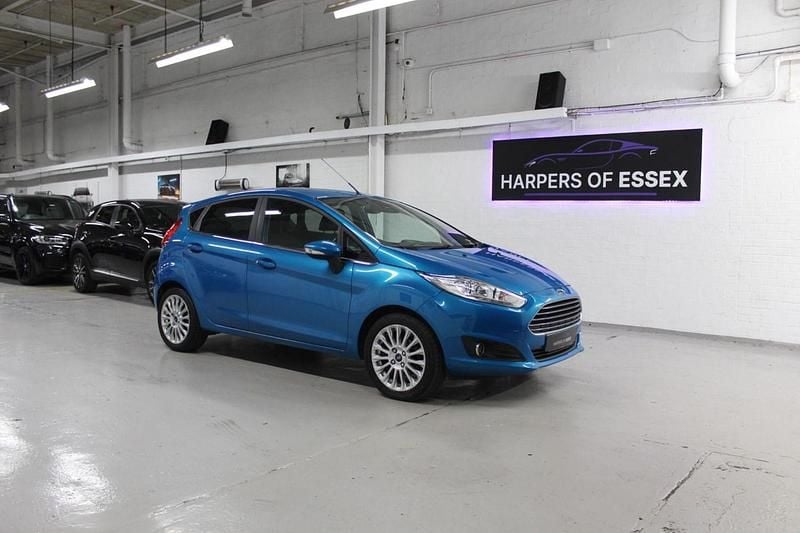 Blue Used 2014 Ford Fiesta Titanium Hatchback | £3,395 (Good price) - Image 1/4