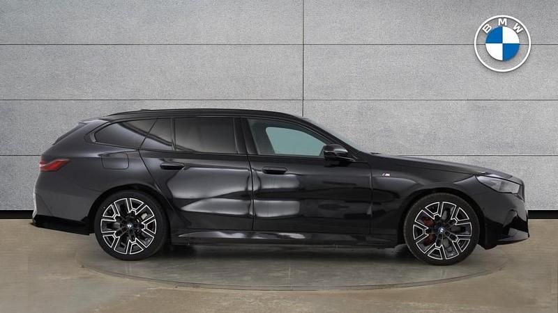 Used BMW 550e M Sport 482 HP (354 kW) 2025 Black Estate