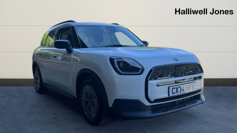 White Used 2024 Mini Countryman SUV | £29,399 (Good price) - Image 1/4