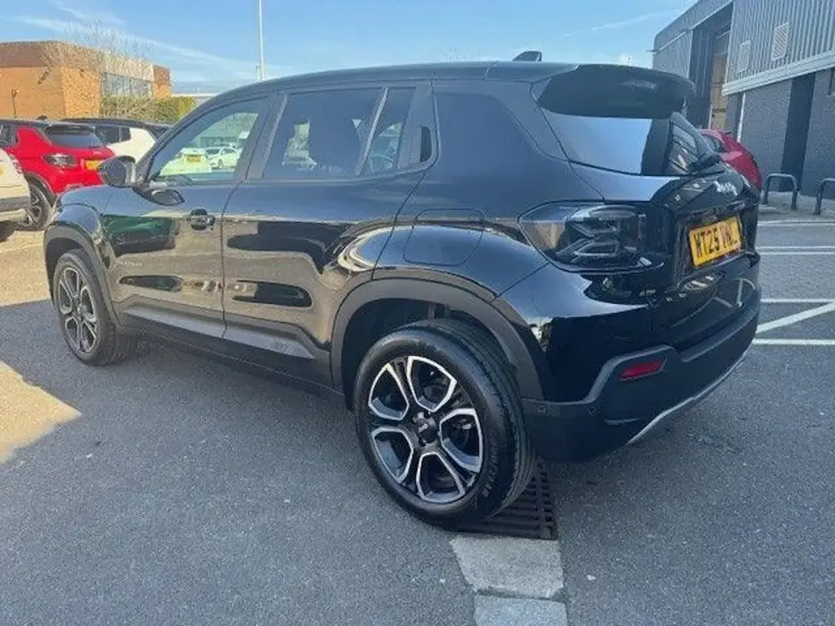 Used Jeep Avenger Summit 100 HP (73 kW) 2025 Black SUV