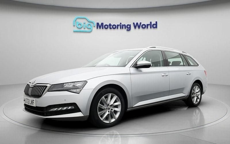 Used Skoda Superb SE 150 HP (110 kW) 2023 Silver Estate