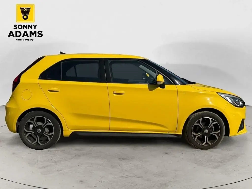 Used MG MG3 Excite 106 HP (77 kW) 2022 Yellow Hatchback