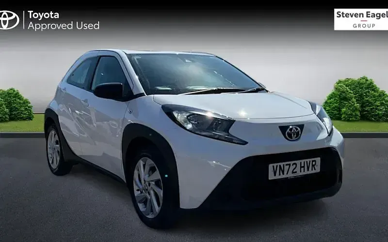 Used Toyota Aygo X PURE 72 HP (52 kW) 2022 SUV