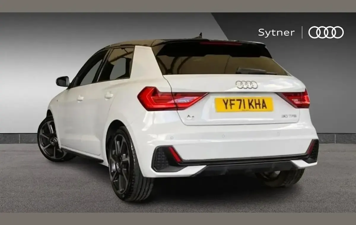 Used Audi A1 Black Edition 108 HP (79 kW) 2021 White SUV