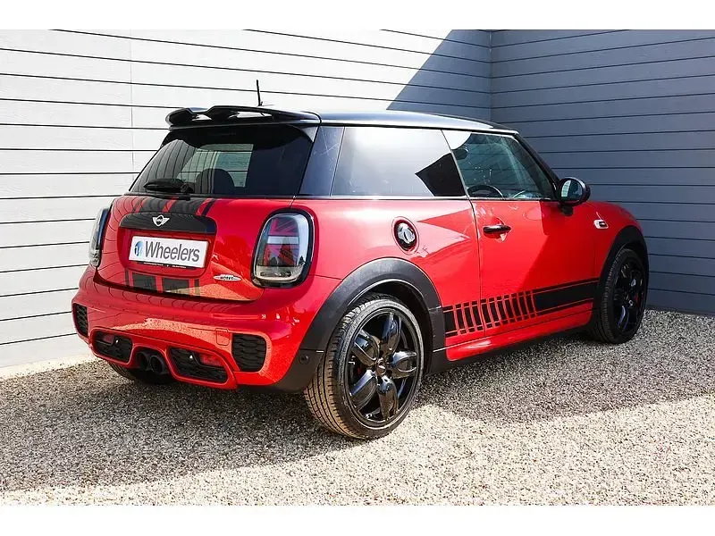 Used Mini John Cooper Works Hatch 231 HP (169 kW) 2016 Chili red Hatchback