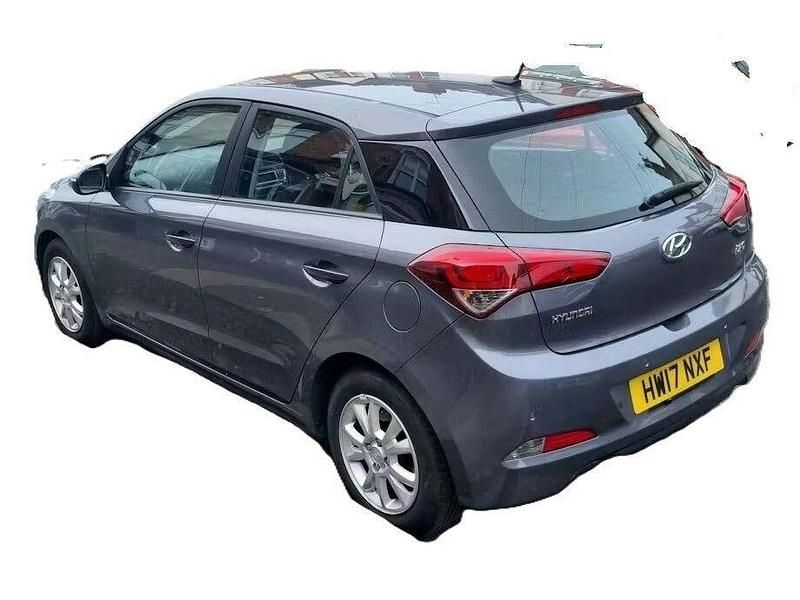 Used Hyundai i20 SE 100 HP (73 kW) 2017 Grey Hatchback