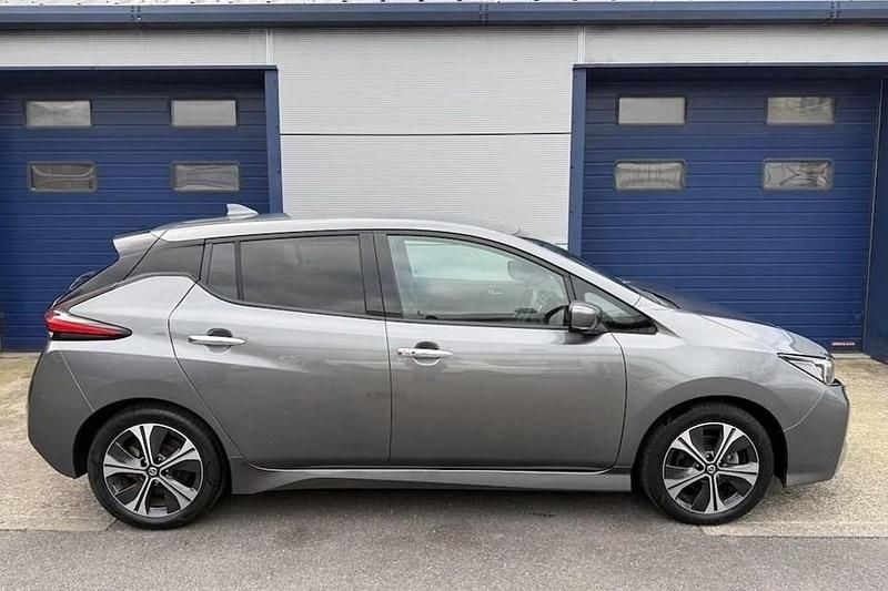 Used Nissan Leaf Tekna 110 kW (150 HP) 2021 Grey Hatchback
