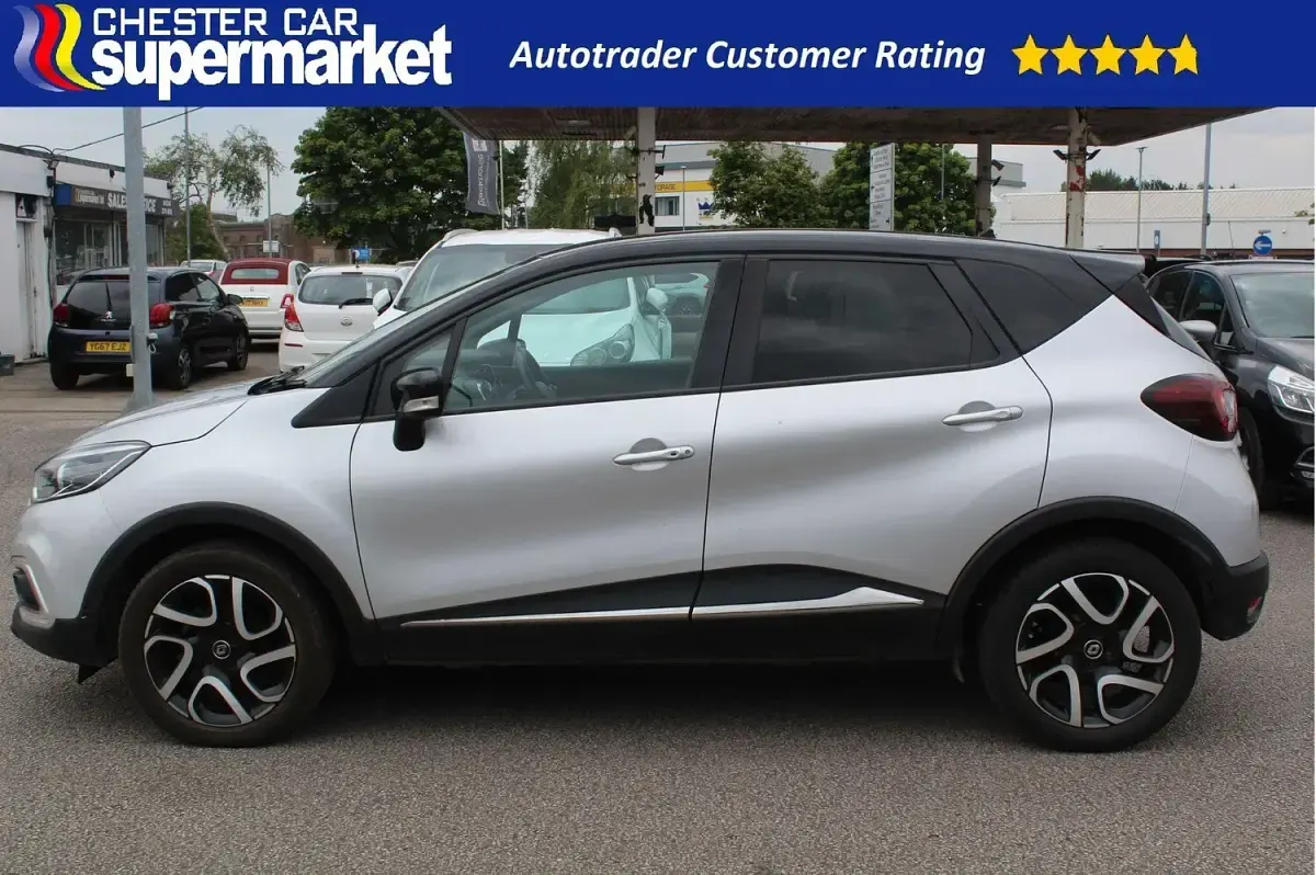 Used Renault Captur Iconic 90 HP (66 kW) 2019 Silver/black SUV