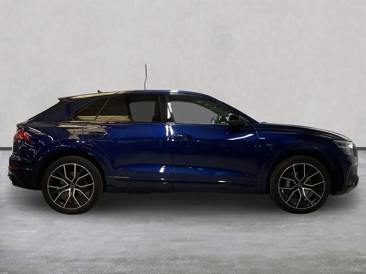 Used Audi Q8 Black Edition 340 HP (250 kW) 2022 Blue SUV