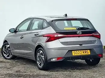 Used Hyundai i20 SE 100 HP (73 kW) 2022 Bronze Hatchback