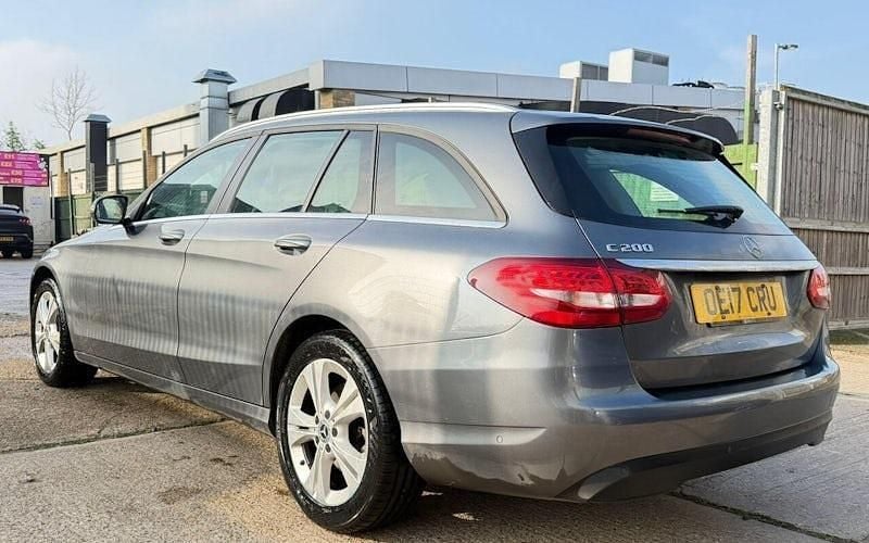 Used Mercedes C200 Executive 184 HP (135 kW) 2018 Estate