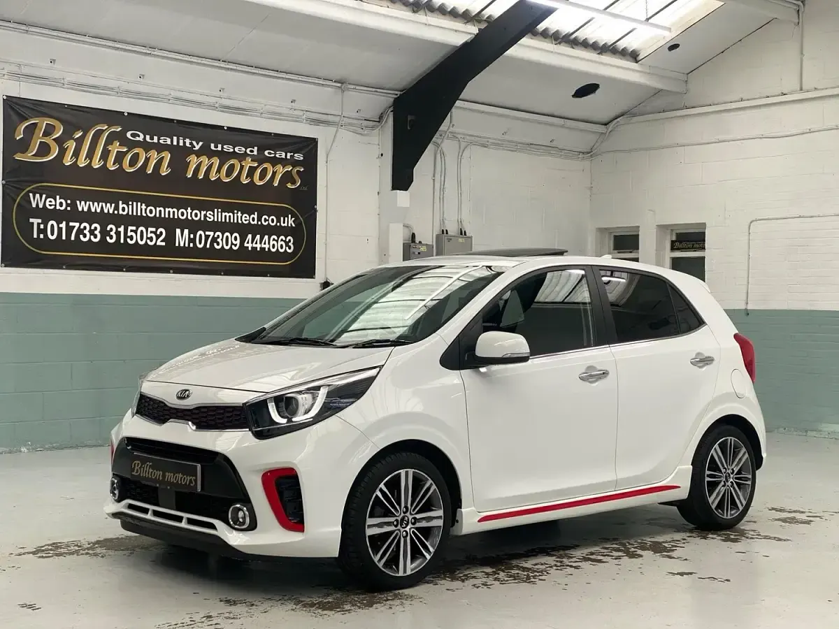 Used Kia Picanto GT-Line S 83 HP (61 kW) 2018 White Hatchback