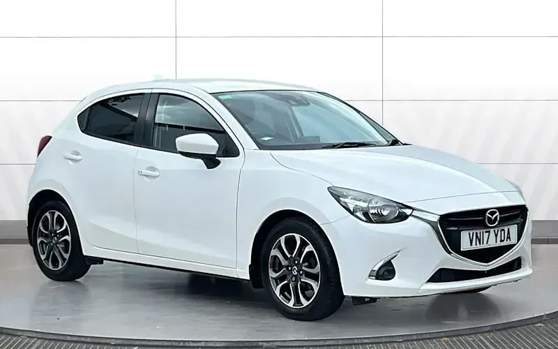 Usado Mazda 2 Inclusive 90 HP (66 kW) 2017 Citadino