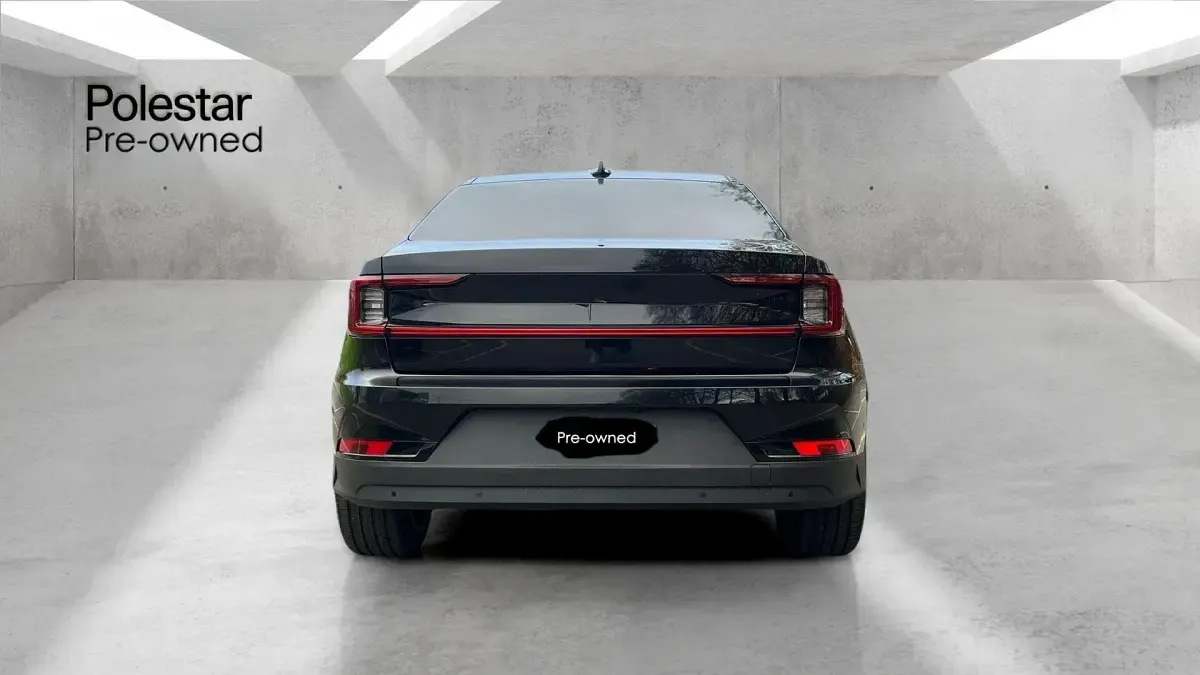 Begagnad Polestar 2 Long Range Single Motor 219 kW (299 HK) 2026 Svart Halvkombi