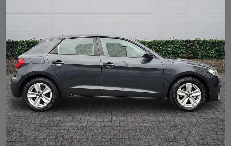 Used Audi A1 Design 94 HP (69 kW) 2022 Grey SUV