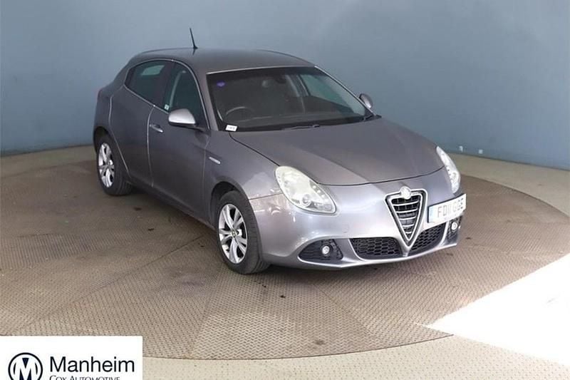 Used Alfa Romeo Giulietta Lusso 140 HP (102 kW) 2011 Grey Hatchback