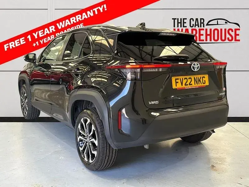 Used Toyota Yaris Hybrid Design 2022 Black Estate