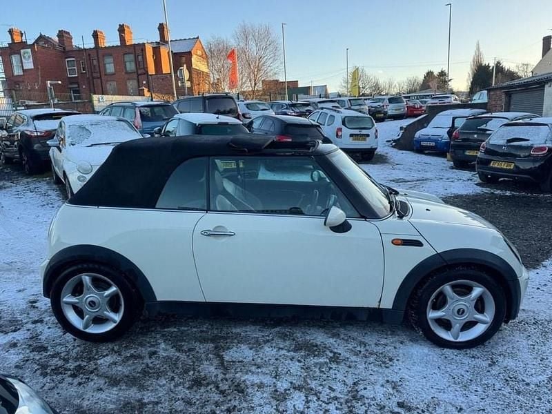 Used Mini Cooper Cabriolet 115 HP (84 kW) 2005 White Cabriolet
