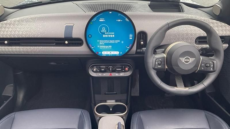 Używany Mini Cooper 118 kW (161 KM) 2025 Szary Hatchback